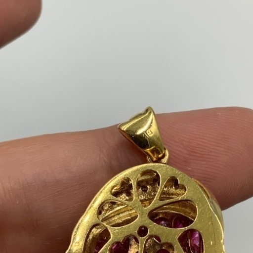 K18 18金　ルビー　ペンダントトップ　8.68ct 0.20ct　15.4g