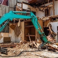 解体作業員の画像