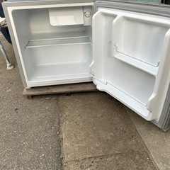 大人気！小型冷蔵庫　46リットル　5000円