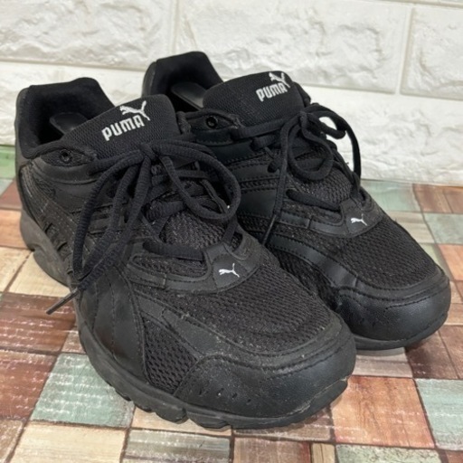 PUMA プーマ スニーカー ブラック　黒 サイズ26.5cm