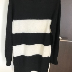 黒白ニットの画像