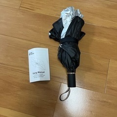 カラス対策ネットとサンシェード傘の画像