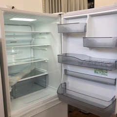 安心の一年保証付き【TOSHIBA】2021年製 5ドア冷蔵庫お売りし