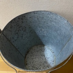 バケツ　インテリアの画像