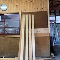 1x4材　200円/1枚　雪囲いやDIYに！