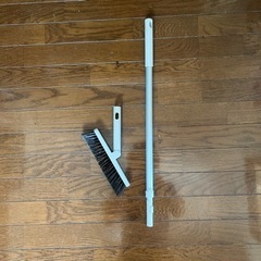 長さ調節可能なほうきの画像