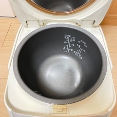 東芝　TOSHIBA 炊飯器の画像