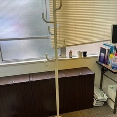生活雑貨　家具 オフィス用家具　コート掛け