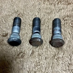 TOYOTA 純正 ハブボルト 3本の画像