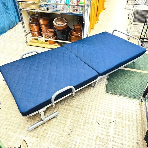11/9【家具・家電複数購入で割引可】寝具 折りたたみベッド シングル 家具 ネイビー