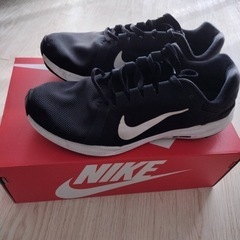 NIKE  ナイキ　ランニングシューズ　黒　27cm  メンズ