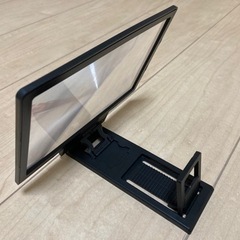 スマホ画面を拡大する便利商品 無料の画像