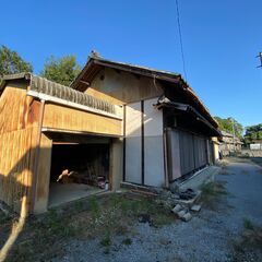 【契約者さん、決まりました！】（「今は」廃墟ですw）三重県いなべ市員弁町上笠田・修繕すれば住める横長の古民家、倉庫＆事務所として使うのもありな平屋の戸建て物件！！  - 不動産