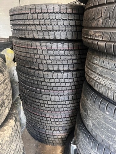 【新品 未使用 スタッドレスタイヤ ６本セット】225/90R17.5 127/125L ブリヂストン製 6本セット 【2019年製】
