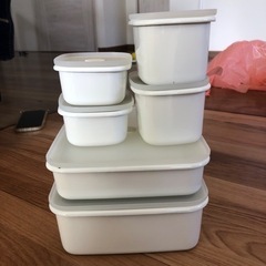 無印良品　ホーロー保存容器