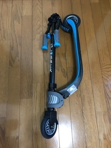 キックボード　GLOBBER 中古　ブルー