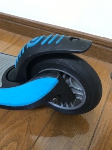 キックボード　GLOBBER 中古　ブルー