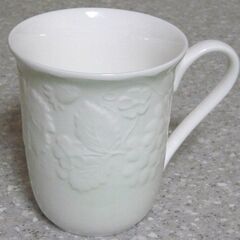 未使用品■ウェッジウッド★WEDGWOOD ペア マグカップ 280ml★ワイルドストロベリー ホワイト◎ストロベリー＆バイン ビーカー◎ の画像
