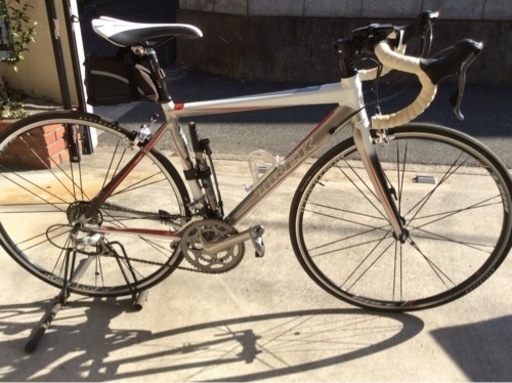 TREK  alpha  aluminum 《引取限定》　☆MINOURA ローラー台・VERGO・メンテナンススタンド付き