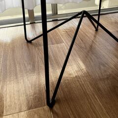 【美品】天然木カフェテーブルの画像