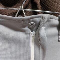 ユニホーム　練習用　グレー　デサントの画像