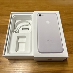 美品✨iPhone7  128GB SIMフリー　iFaceカバー付　動作確認済みの画像