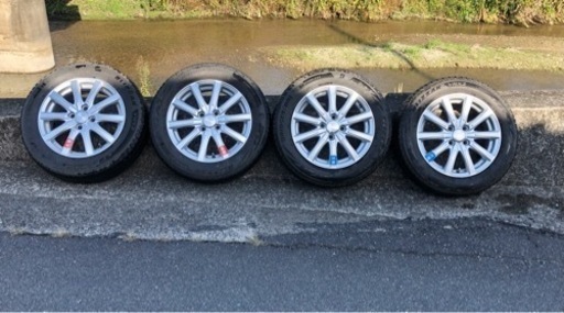 スタッドレス　タイヤ　185/60R15  BLIZZAK VRX2