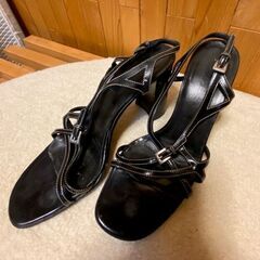 プラダ　サンダル　