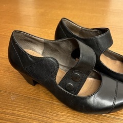ストラップシューズ　23cmの画像