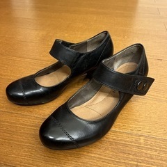 ストラップシューズ　23cm