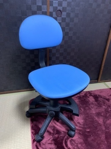 関家具 値下げ1700円の椅子　高さ調整 キャスター 幅:46㎝ (布 ブルー)