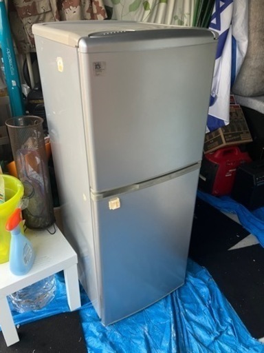 Sanyo 137L冷蔵庫　2008