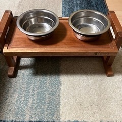 ペット用　餌置き場　