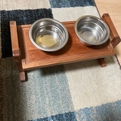 ペット用　餌置き場　の画像