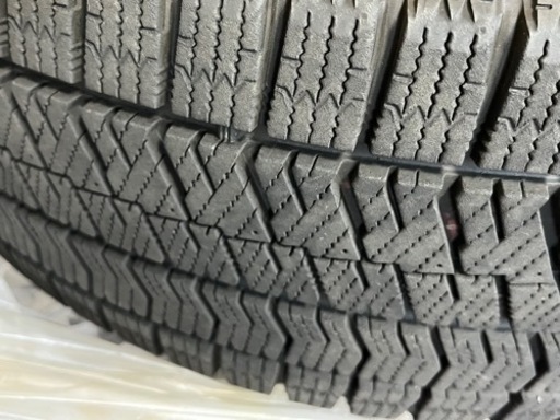 226/60R17 VRX2 スタッドレス　ブリザック　17インチ