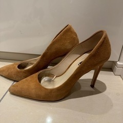 ZARAスウェードパンプス38の画像
