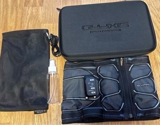 状態良好　シックスパッド  コアベルト SIXPAD CoreBelt REBORN reborn  サイズM