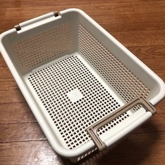 整理用重ね収納バスケット 日本製  新古品 合計10個あります
