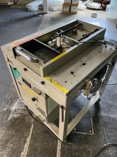 引取限定　業務用　日立　RG　70S2　書籍研磨機　集塵機　エアコンプレッサ　一体方　店舗機器