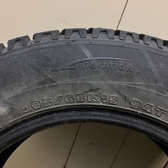 フルピン スタッドレス 205/65/15 タイヤ2本の画像