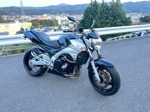 スズキGSR 400 F i 4 シリンダー車検2年付き