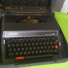 昭和レトロ☆タイプライター☆シルバーリード☆SILVER REED 810N☆専用ケース付き☆シルバー精工の画像