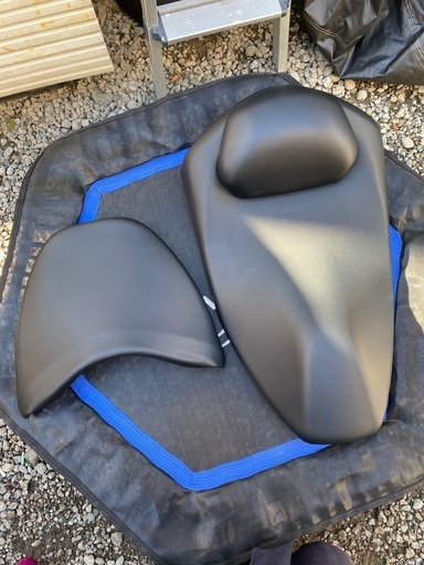 値下げ中　マジェスティ　4D9 シート　バイク