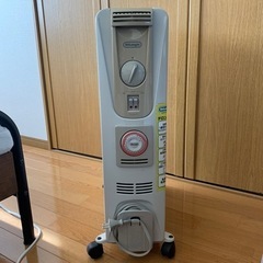 格安でお譲りします！デロンギオイルヒーター　091521TEC 