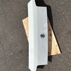 現行　エブリィ D A 17Vボンネット。の画像