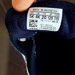 adidas アディダススニーカー12㎝の画像