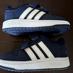 adidas アディダススニーカー12㎝の画像