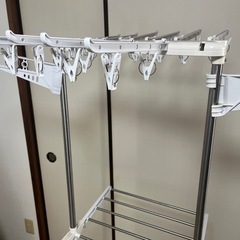 物干しラックの画像