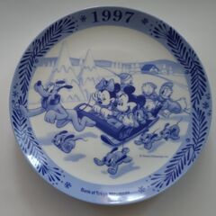 未使用 保管品 ディズニーイヤープレート1997の画像