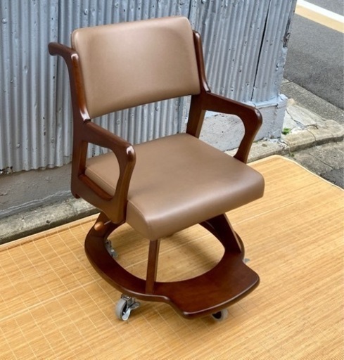 貞苅椅子製作所　室内用車椅子